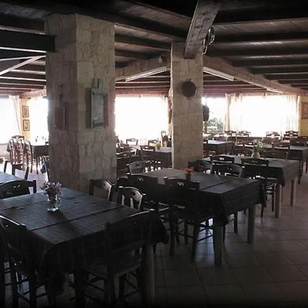 Turismo Rurale Montitundu Hotel *