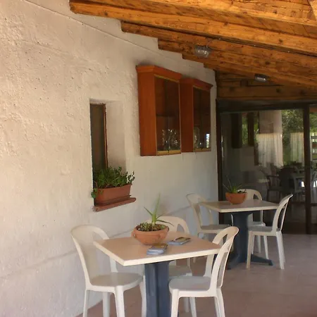 Turismo Rurale Montitundu Hotel *