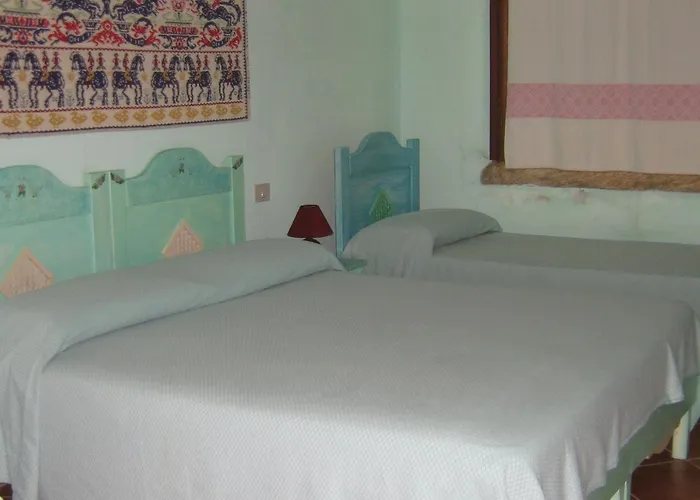 Hotel Turismo Rurale Montitundu *