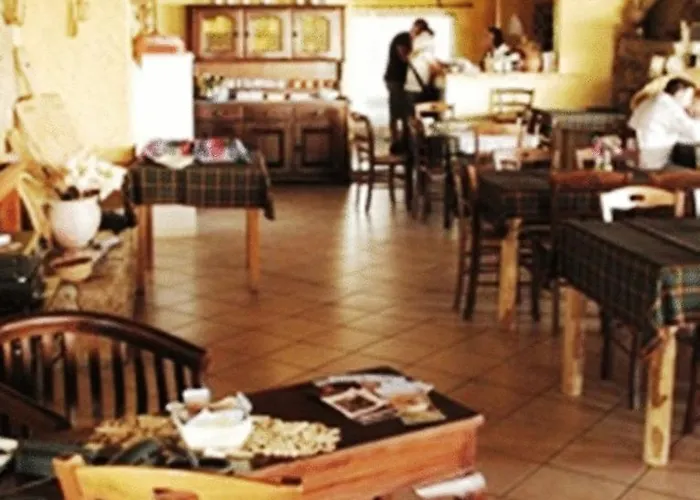 酒店 Turismo Rurale Montitundu 马里纳·迪·波迪斯科